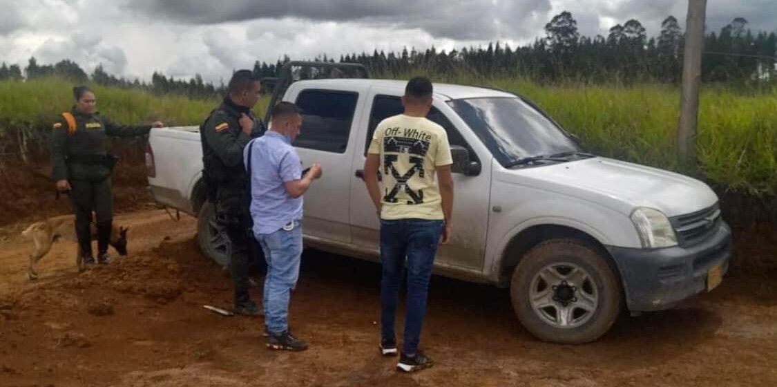 POLICÍA RECUPERÓ CAMIONETA QUE HABÍA SIDO HURTADA EN EL NORTE DE POPAYÁN