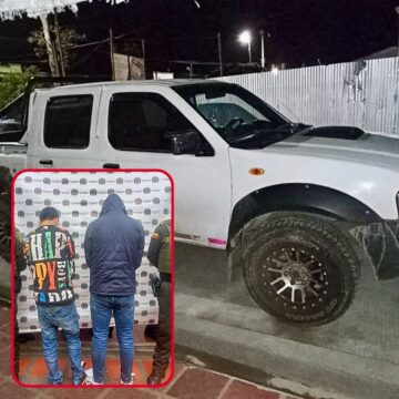 Capturados por movilizarse en una camioneta hurtada