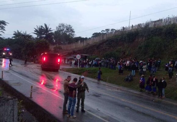 Desbloquean la vía Panamericana tras protesta de algunos comuneros misak