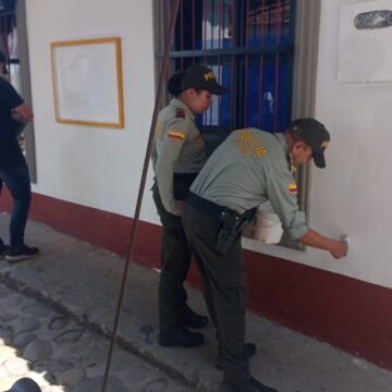 Policías, auxiliares y comerciantes trabajaron juntos para embellecer sitios turísticos de Popayán