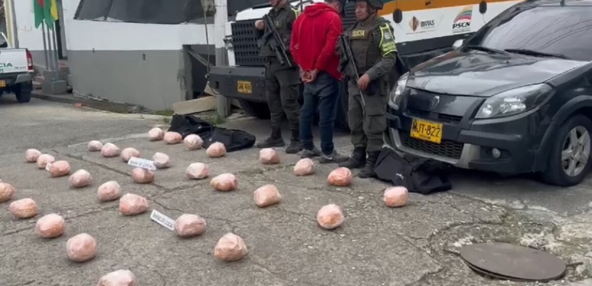 Policía incautó 68 kilogramos de base de coca que era transportada en la vía Mojarras – Popayán